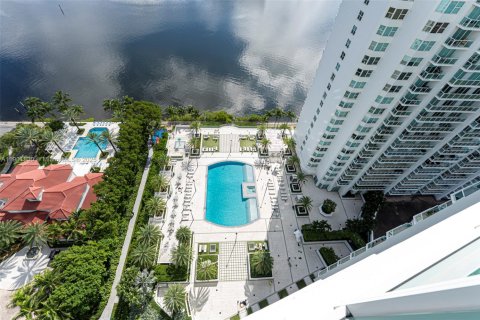 Купить кондоминиум в Авентура, Флорида 2 спальни, 185.9м2, № 1953571 - фото 3