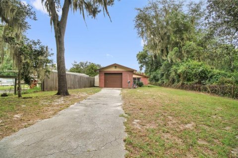 House in Floral City, Florida 2 bedrooms, 89.19 sq.m. № 2391519 - photo 6