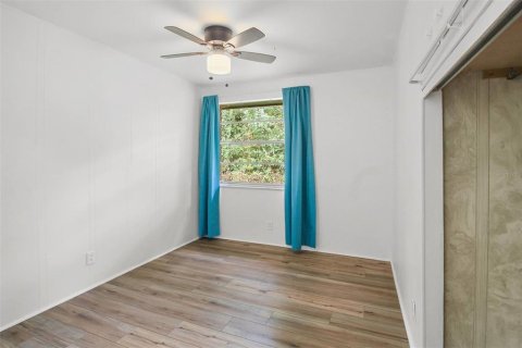 House in Floral City, Florida 2 bedrooms, 89.19 sq.m. № 2391519 - photo 18