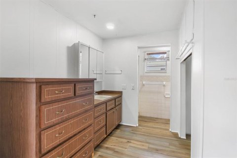 House in Floral City, Florida 2 bedrooms, 89.19 sq.m. № 2391519 - photo 28