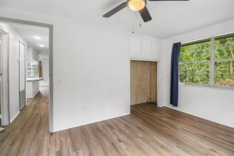 House in Floral City, Florida 2 bedrooms, 89.19 sq.m. № 2391519 - photo 25
