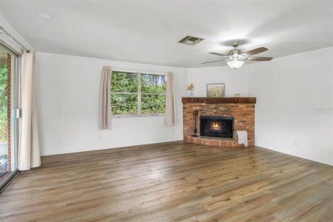 House in Floral City, Florida 2 bedrooms, 89.19 sq.m. № 2391519 - photo 16