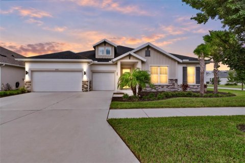 Villa ou maison à Land O' Lakes, Floride 4 chambres, 299.7 m2 № 2390885