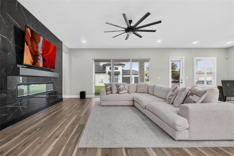 Villa ou maison à vendre à Land O' Lakes, Floride: 4 chambres, 299.7 m2 № 2390885 - photo 7