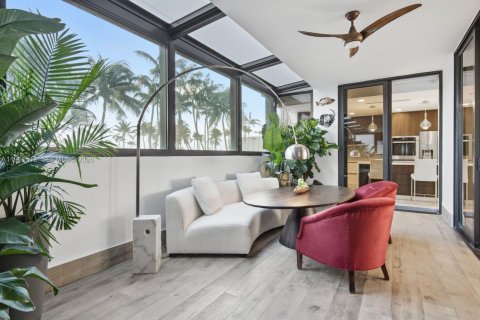 Condo in Miami Beach, Florida, 3 bedrooms  № 2080827 - photo 9