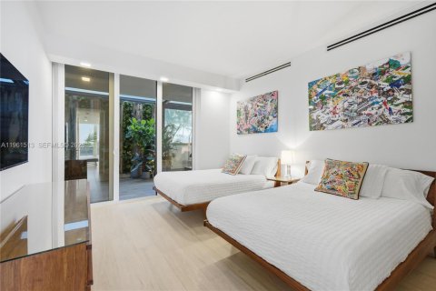 Condo in Miami Beach, Florida, 3 bedrooms  № 2080827 - photo 14