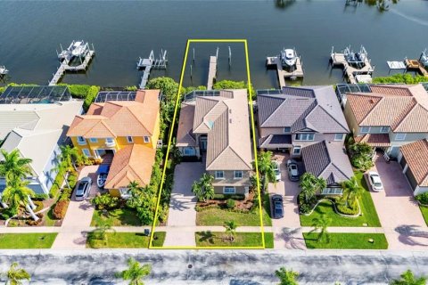 Villa ou maison à vendre à Apollo Beach, Floride: 4 chambres, 280.75 m2 № 2339289 - photo 5