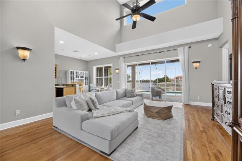 Villa ou maison à vendre à Apollo Beach, Floride: 4 chambres, 280.75 m2 № 2339289 - photo 20