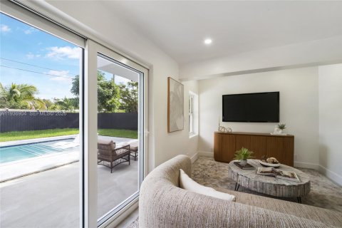 Casa en venta en Oakland Park, Florida, 3 dormitorios, 209.68 m2 № 1995288 - foto 15