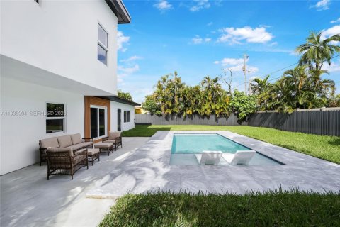 Casa en venta en Oakland Park, Florida, 3 dormitorios, 209.68 m2 № 1995288 - foto 29