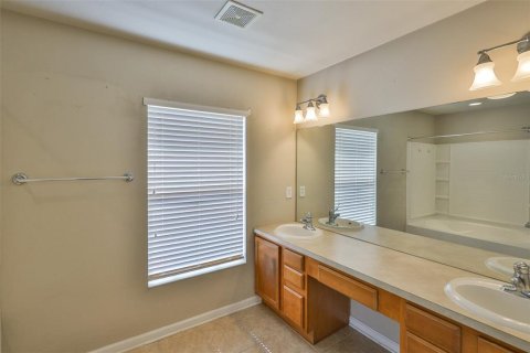 Townhouse in Riverview, Florida 3 bedrooms, 162.58 sq.m. № 1800451 - photo 17