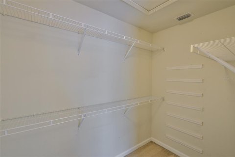 Townhouse in Riverview, Florida 3 bedrooms, 162.58 sq.m. № 1800451 - photo 16