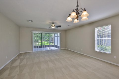 Townhouse in Riverview, Florida 3 bedrooms, 162.58 sq.m. № 1800451 - photo 11