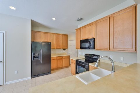 Townhouse in Riverview, Florida 3 bedrooms, 162.58 sq.m. № 1800451 - photo 6