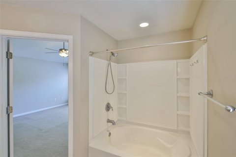 Townhouse in Riverview, Florida 3 bedrooms, 162.58 sq.m. № 1800451 - photo 18