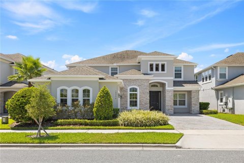 House in Winter Garden, Florida 5 bedrooms, 398.83 sq.m. № 1872860 - photo 8