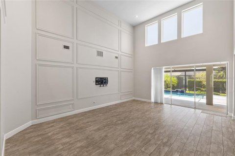 House in Winter Garden, Florida 5 bedrooms, 398.83 sq.m. № 1872860 - photo 20