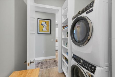 Copropriété à vendre à Sarasota, Floride: 2 chambres, 114.08 m2 № 1667002 - photo 25