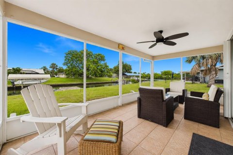 Casa en venta en Port Charlotte, Florida, 2 dormitorios, 104.05 m2 № 2207882 - foto 23