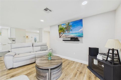 Casa en venta en Port Charlotte, Florida, 2 dormitorios, 104.05 m2 № 2207882 - foto 20