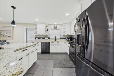 Casa en venta en Port Charlotte, Florida, 2 dormitorios, 104.05 m2 № 2207882 - foto 10