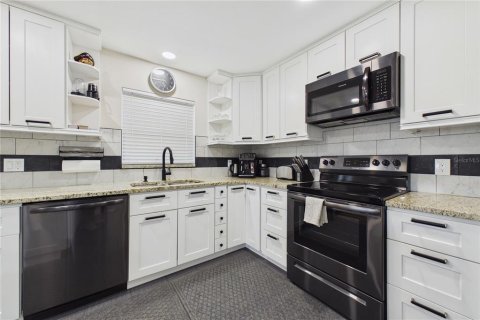 Casa en venta en Port Charlotte, Florida, 2 dormitorios, 104.05 m2 № 2207882 - foto 7