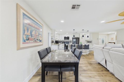 Casa en venta en Port Charlotte, Florida, 2 dormitorios, 104.05 m2 № 2207882 - foto 15