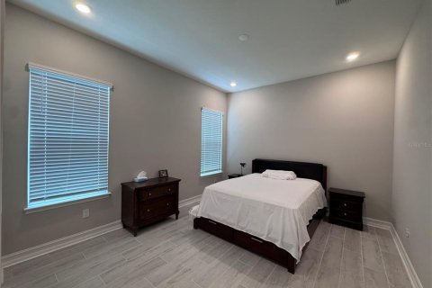 House in Wesley Chapel, Florida 5 bedrooms, 425.12 sq.m. № 2329697 - photo 19