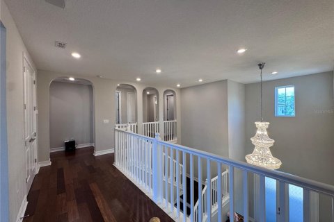 House in Wesley Chapel, Florida 5 bedrooms, 425.12 sq.m. № 2329697 - photo 22