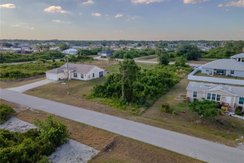 Land in Lehigh Acres, Florida № 2161072 - photo 5