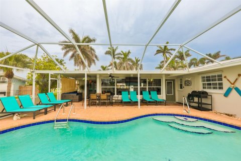 House in Cape Coral, Florida 4 bedrooms, 165.55 sq.m. № 2176436 - photo 8