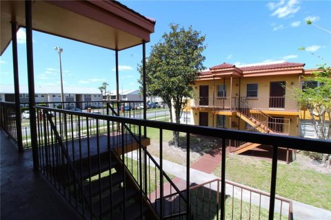 Condominio en alquiler en Orlando, Florida, 3 dormitorios, 65.03 m2 № 1639745 - foto 20