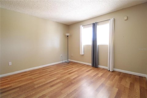 Condominio en alquiler en Orlando, Florida, 3 dormitorios, 65.03 m2 № 1639745 - foto 12