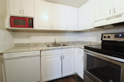 Condominio en alquiler en Orlando, Florida, 3 dormitorios, 65.03 m2 № 1639745 - foto 9