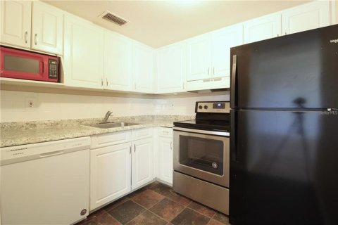 Condominio en alquiler en Orlando, Florida, 3 dormitorios, 65.03 m2 № 1639745 - foto 8
