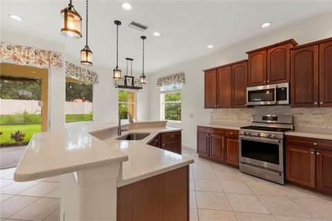 Villa ou maison à vendre à Bradenton, Floride: 3 chambres, 190.73 m2 № 2411382 - photo 11