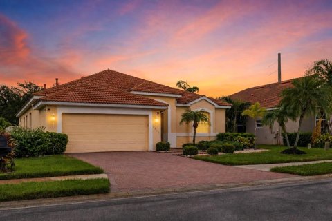 Villa ou maison à vendre à Bradenton, Floride: 3 chambres, 190.73 m2 № 2411382 - photo 3