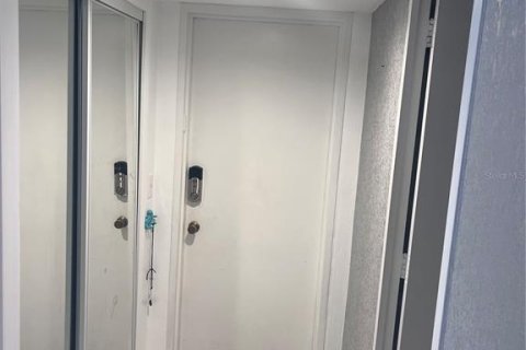 Снять в аренду кондоминиум в Клируотер, Флорида 5 комнат, 97.92м2, № 1680195 - фото 4