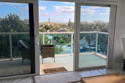 Condominio en alquiler en Clearwater, Florida, 2 dormitorios, 97.92 m2 № 1680195 - foto 11
