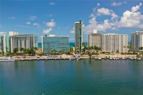 Condominio en venta en Miami Beach, Florida, 3 dormitorios, 154.22 m2 № 1812376 - foto 4