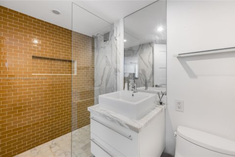 Condominio en venta en Miami Beach, Florida, 3 dormitorios, 154.22 m2 № 1812376 - foto 20