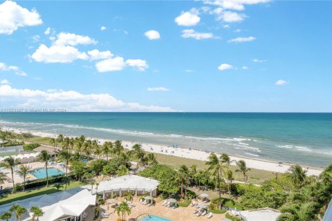 Condominio en venta en Miami Beach, Florida, 3 dormitorios, 154.22 m2 № 1812376 - foto 9