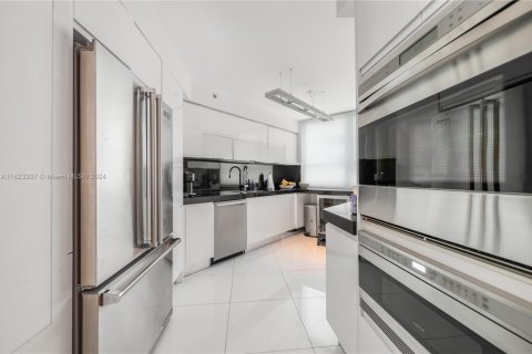 Condominio en venta en Miami Beach, Florida, 3 dormitorios, 154.22 m2 № 1812376 - foto 15