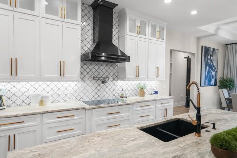 Casa en venta en Brooksville, Florida, 4 dormitorios, 317.91 m2 № 2355611 - foto 14