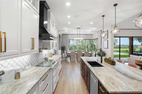 Casa en venta en Brooksville, Florida, 4 dormitorios, 317.91 m2 № 2355611 - foto 15