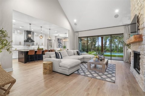 Casa en venta en Brooksville, Florida, 4 dormitorios, 317.91 m2 № 2355611 - foto 10