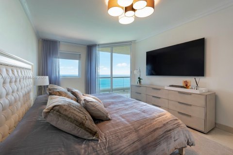 Condominio en venta en Sunny Isles Beach, Florida, 3 dormitorios, 205.69 m2 № 1992272 - foto 12
