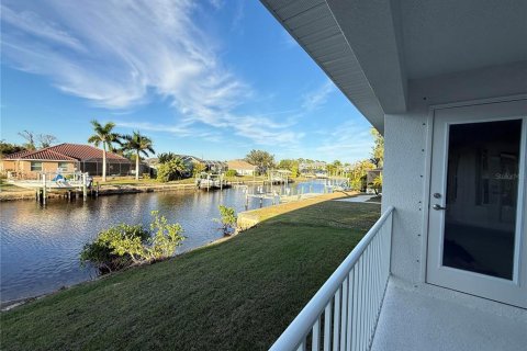 Villa ou maison à vendre à Port Charlotte, Floride: 4 chambres, 210.42 m2 № 2143891 - photo 26