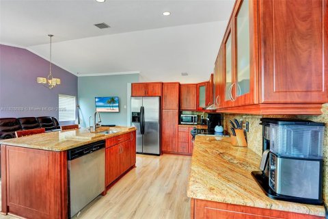 Casa en venta en Pembroke Pines, Florida, 3 dormitorios, 182.55 m2 № 1800700 - foto 16