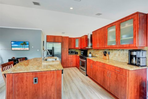 Casa en venta en Pembroke Pines, Florida, 3 dormitorios, 182.55 m2 № 1800700 - foto 15